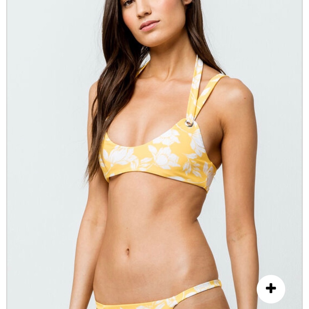 🌞Full Tilt Yellow Swimsuit Top🌞